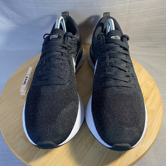 Size 9.5 - Nike React Infinity Run Flyknit 2 Black/White Sneakers Shoes A1004 - Picture 2 of 7